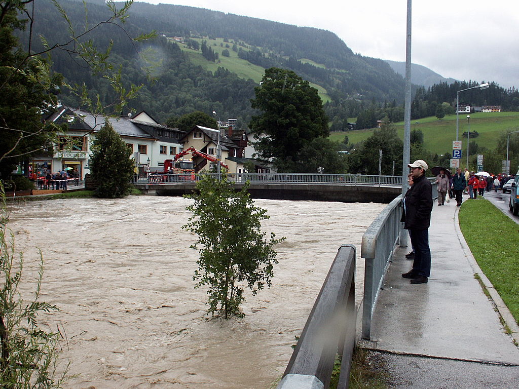 Tirol Devastado: Inundaciones y Deslizamientos de Lodo tras las Violentas Tormentas